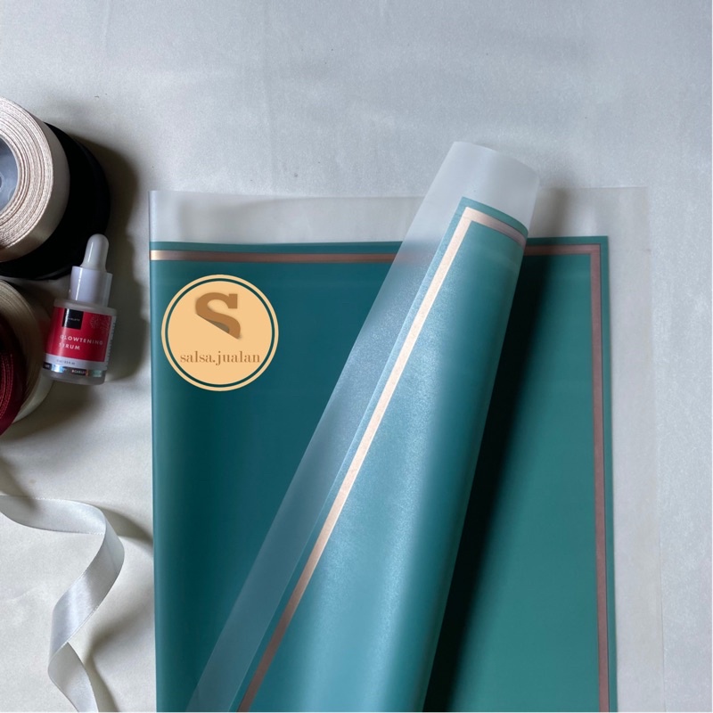 

Kertas Wrapping Motip List Besar