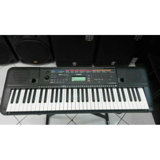 Keyboard YAMAHA PSR E263