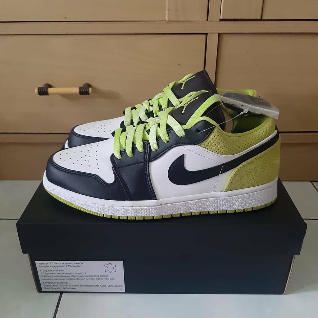 Nike Air Jordan 1 Low Cyber Green