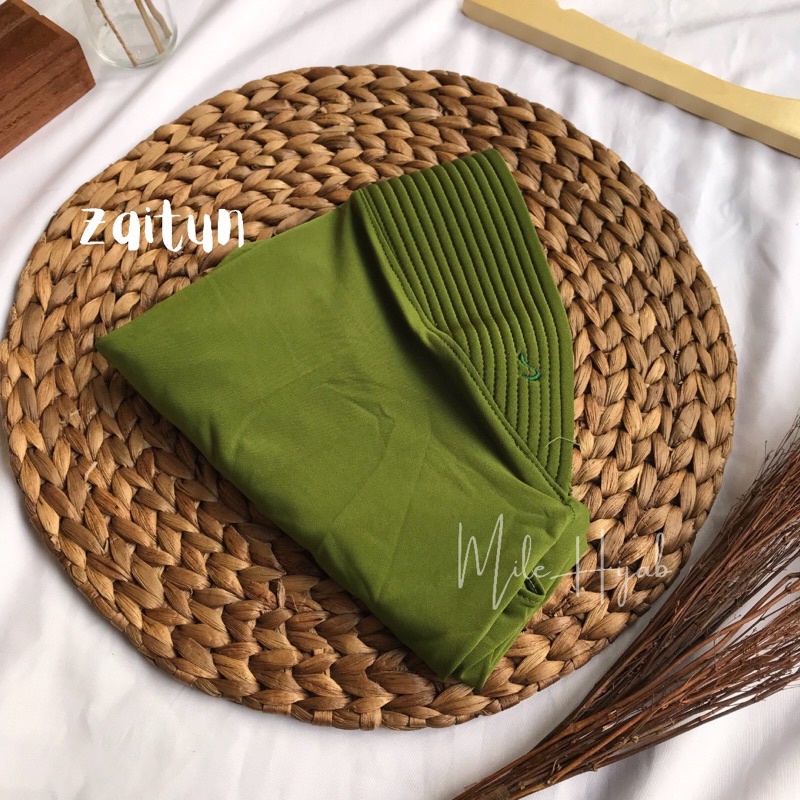 Bergo Hamidah Jilbab Jersey Menutup Dada Kerudung Olahraga Instan Premium-Zaitun
