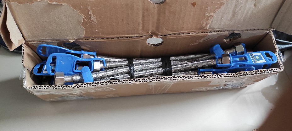 Selang Flexible Anyam 30 Cm Ernesto