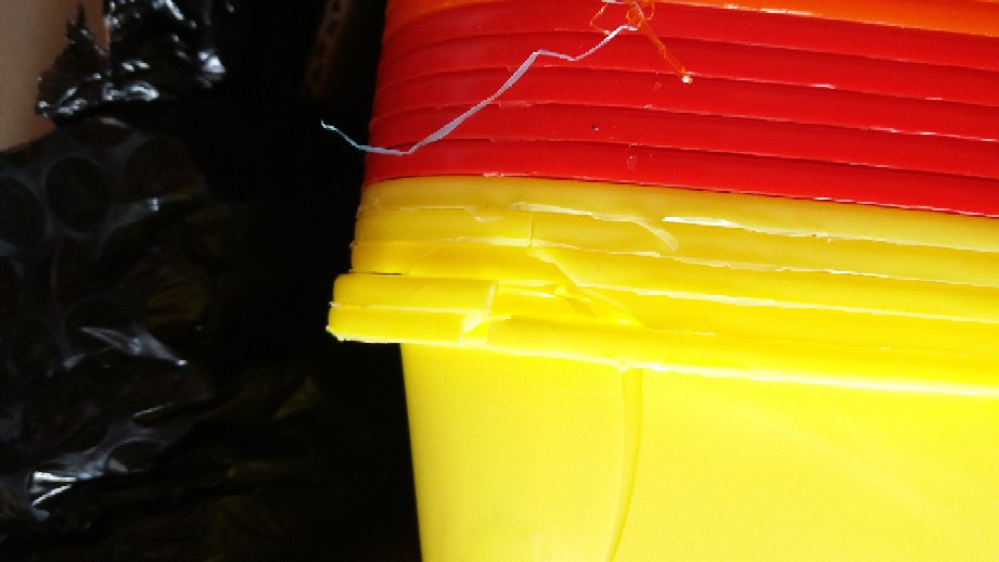 Kotak Makan Plastik Sekat 3+1 Warna Warni Dgn Tutup/ Box Bento Sekat
