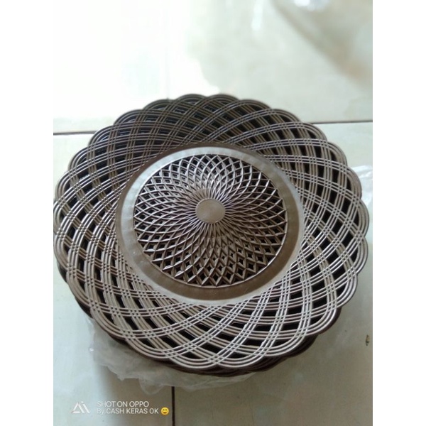 PIRING ROTAN PLASTIK BULAT/PIRING ROTAN PLASTIK COKLAT/PIRING HAJATAN MURAH