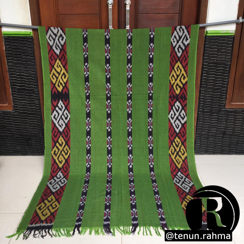 Kain Tenun Blanket Toraja