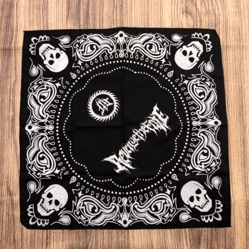 Bandana Slayer motif band musik