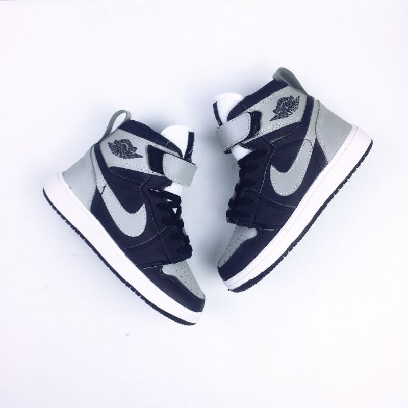 Sepatu Jordan 1 High Anak-Anak. Ukuran 30-35