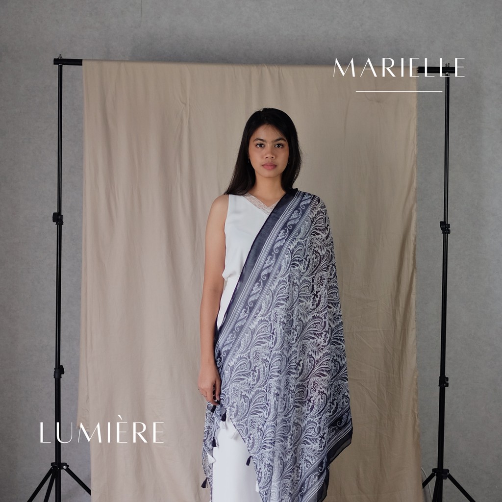 Marielle Shawl - Lumière Collection