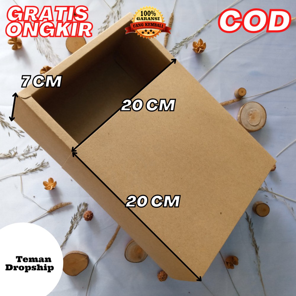 

KARDUS HAMPERS KOTAK KADO GIFT BOX KADO PACKING SOUVENIR PERSEGI UKURAN 20 X 20 X 7