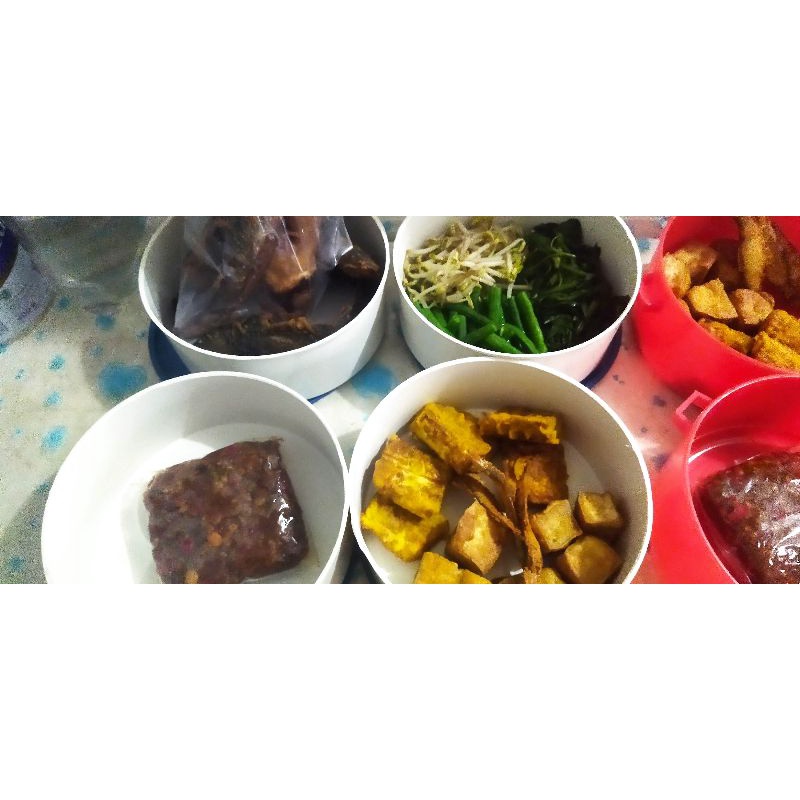 

CA-01 TERLARIS catering rantangan BULANAN ENAK halal bersih murah