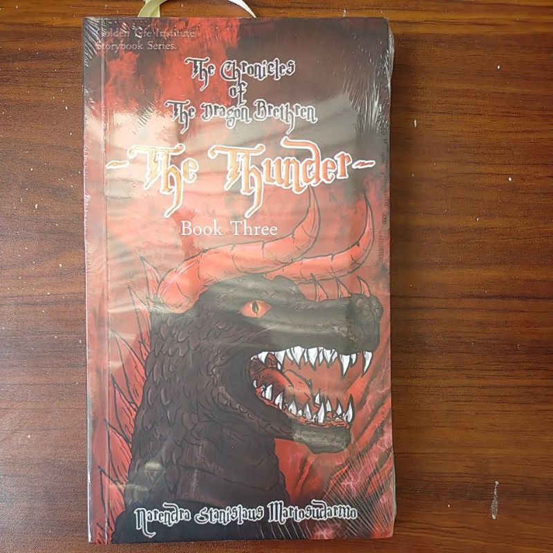 novel fiksi bahasa Inggris the lightning.a2-Book three