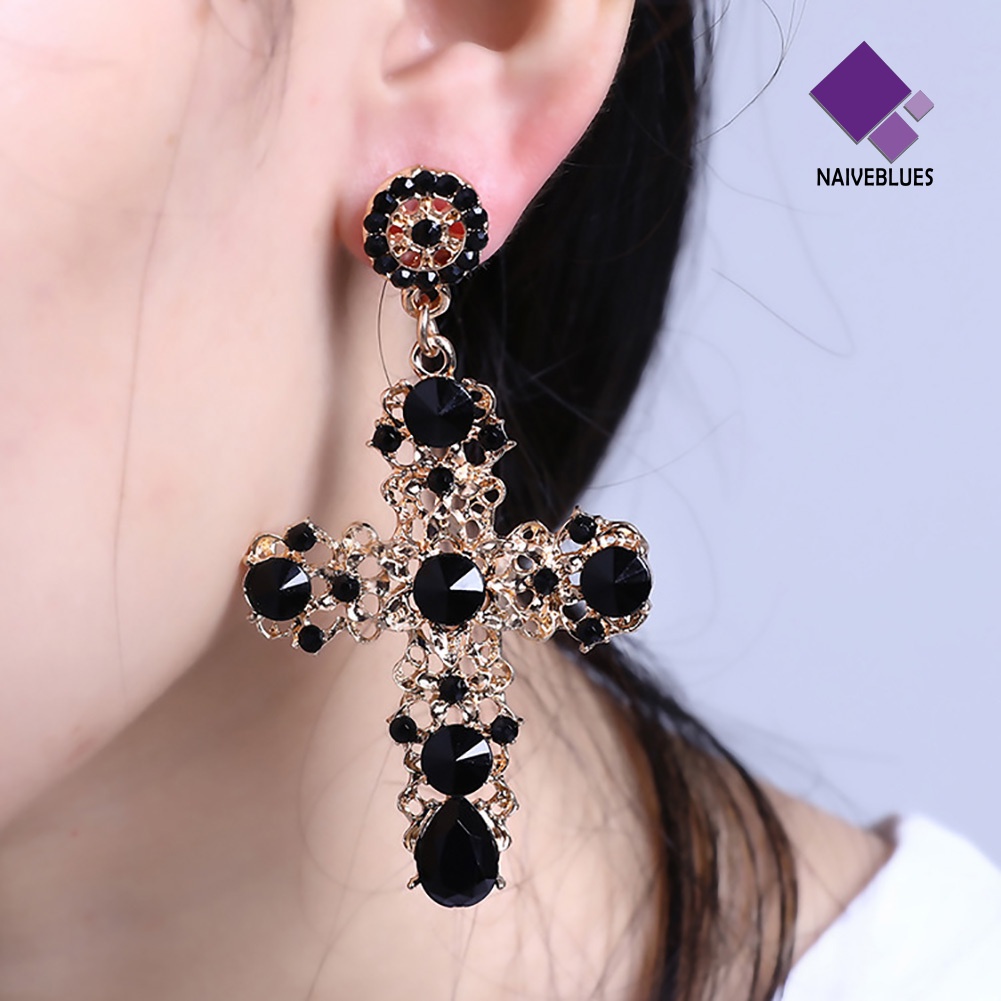 Anting Berlian Imitasi Model Hollow Gaya Vintage Untuk Wanita