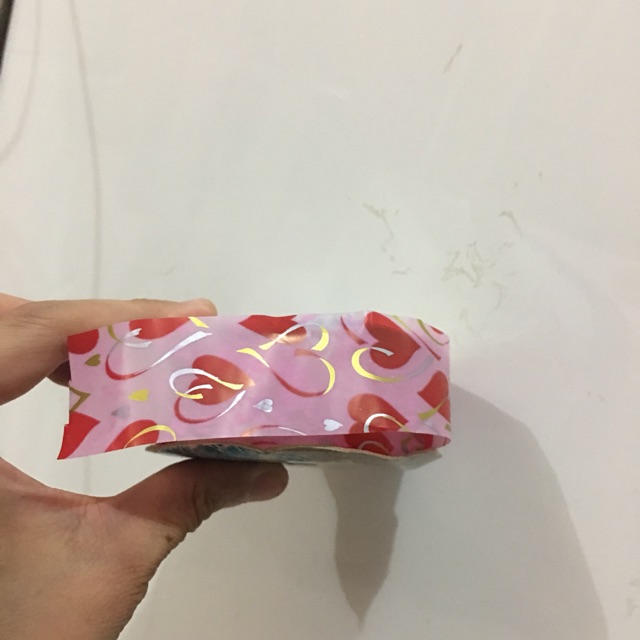 

Pita kado model love hitung per meter