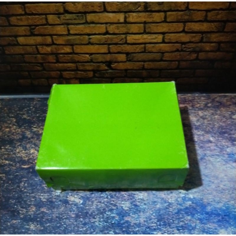 

Dus kue/Box kotak Snack warna ijo stabilo 12x16