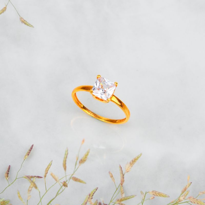 Cincin Emas Solitaire Kotak Putih Polos - Toko Emas Gadjah