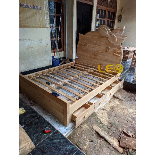 TEMPAT TIDUR MINIMALIS MODERN, TEMPAT TIDUR MINIMALIS JATI, TEMPAT TIDUR MINIMALIS KAYU, TEMPAT TIDU