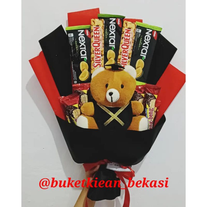 boneka wisuda / buket snack / buket boneka wisuda / kado wisuda