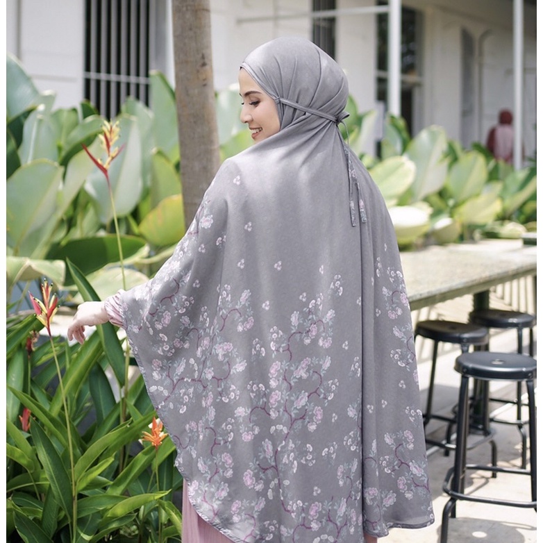Baiti Calantha Khimar Grey Syari