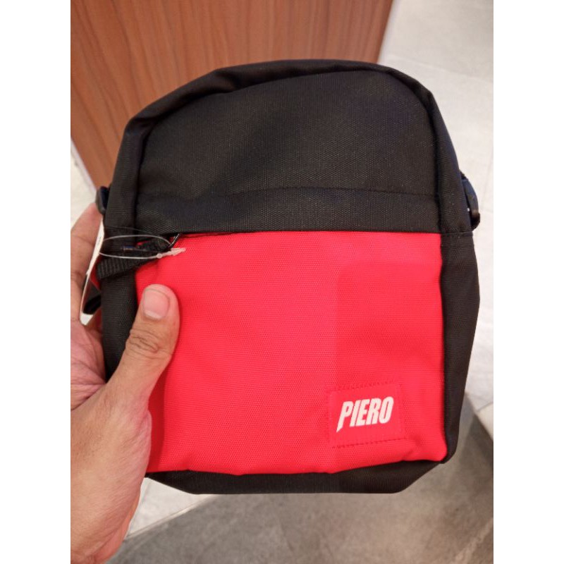 Piero Ergo Sling Bag P90428 Tas Pinggang Selempang Messenger Pria Original