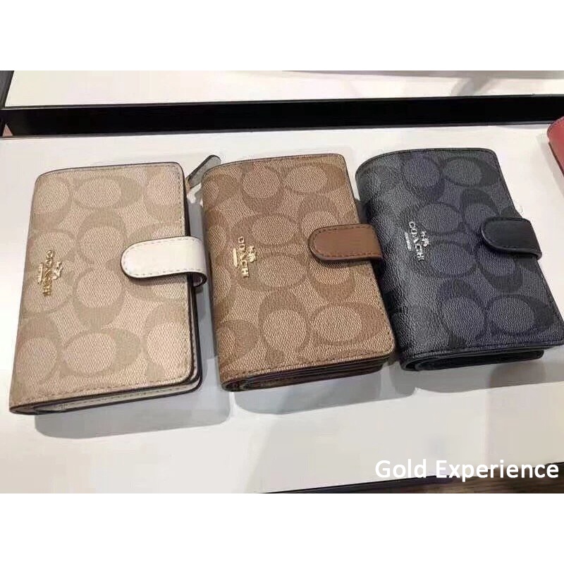 COACH New Style corner zip wallet in signature canvas Coach Tas Wanita Coach Dompet Wanita Coach Dompet Lipat signature canvas