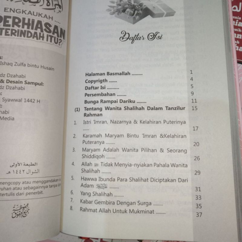 Engkaukah Perhiasan Terindah itu Buku Motivasi Wanita Shalihah