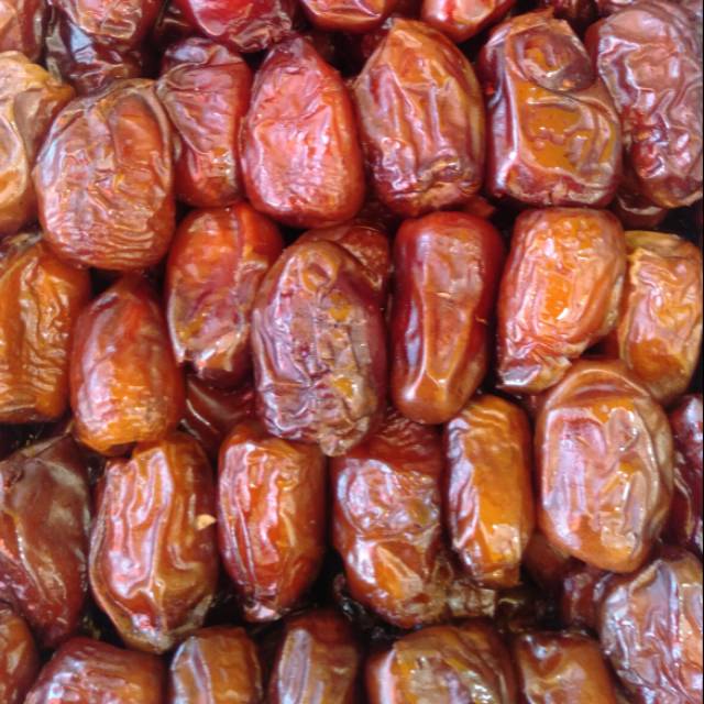 

Kurma Madinah madu