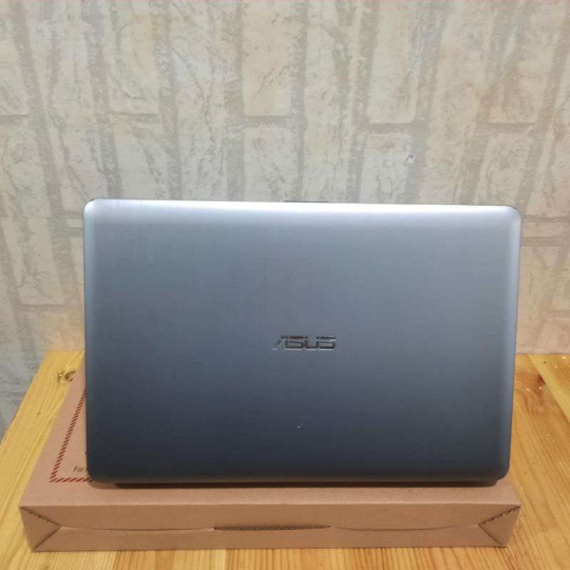 Laptop Asus X450LA COR i5-4210U Ram 8GB HDD 1TB Layar 15 inch Keyboard Numlock Windows 10 Full aplikasi siap pakai