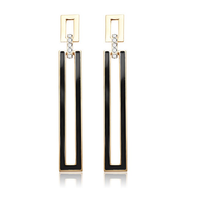 LRC Anting tusuk Fashion Black Square Shape Decorated Earrings