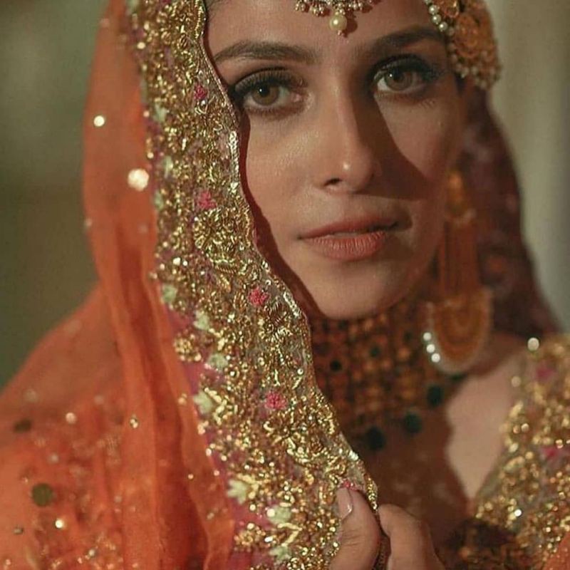 Softlens Nada Fadel UAE (Worldwide softlens)