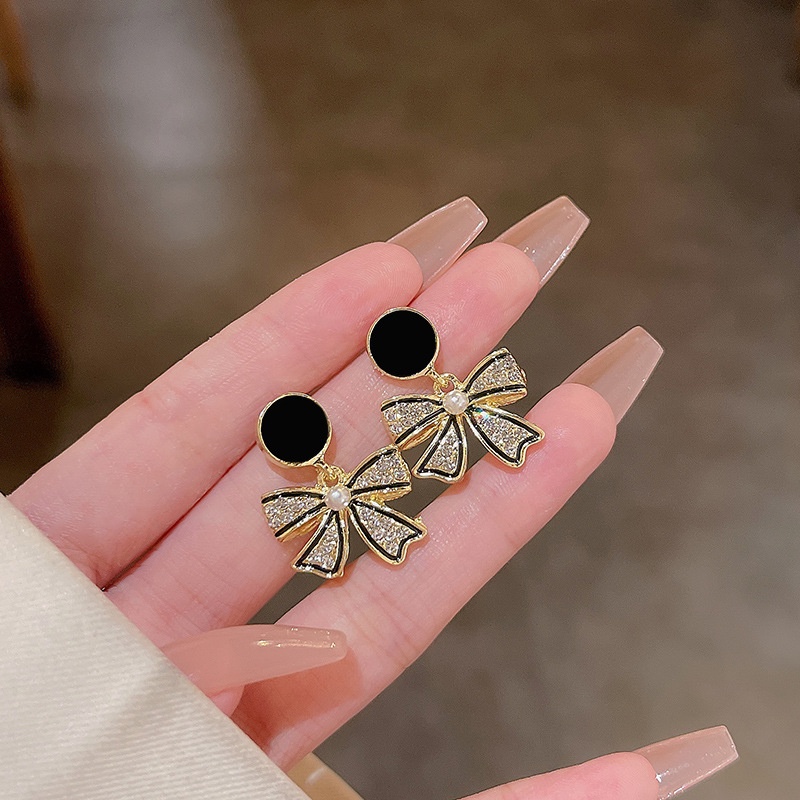 Anting Tusuk Sterling silver 925 Desain Pita Hias Mutiara Hitam Mewah Untuk Wanita