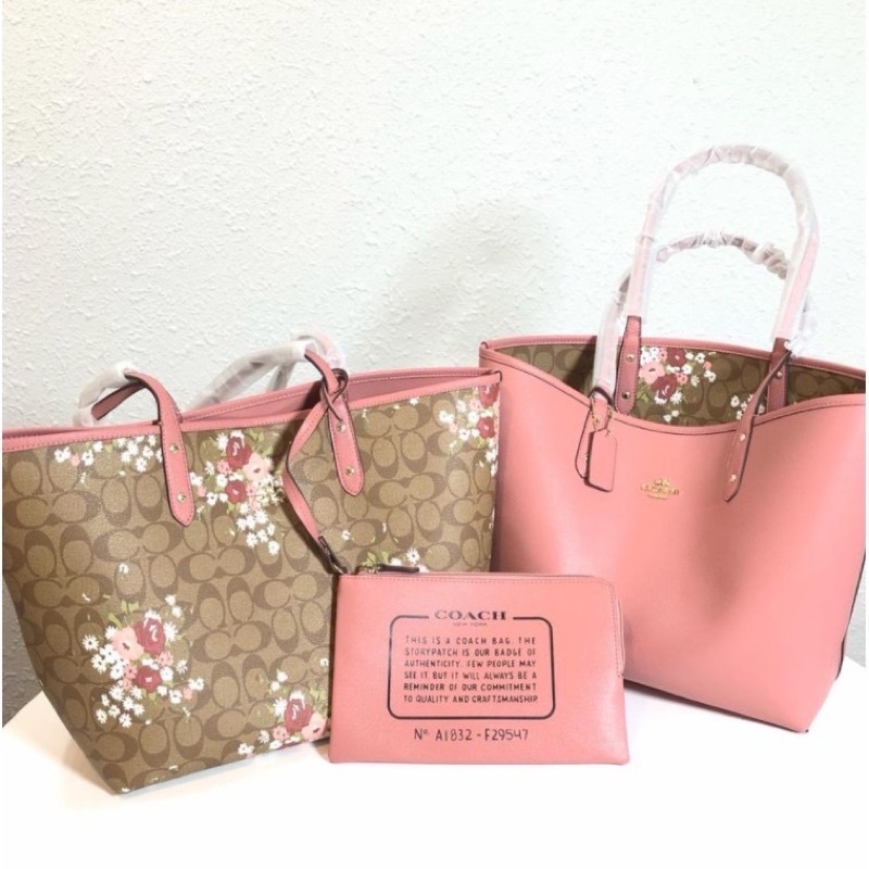 Coach Reversible Floral Pink Tote - tas tote wanita