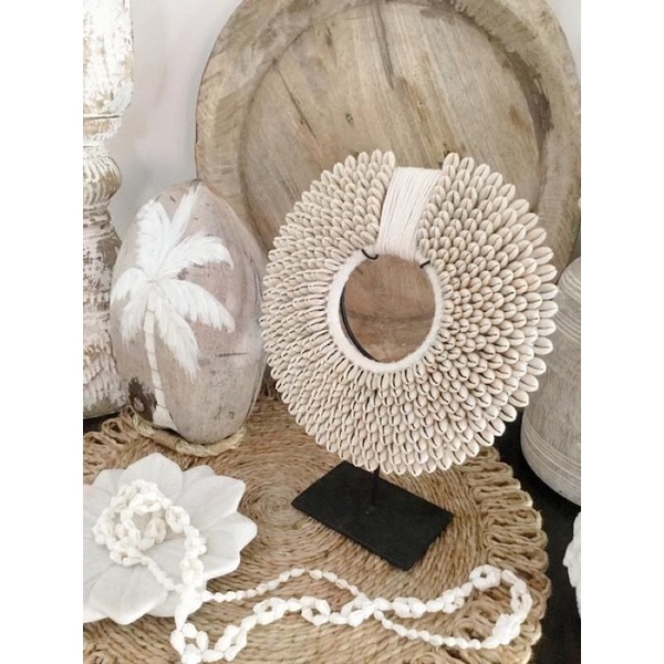 papua necklace /dekorasi rumah bali / natural dekor bali /hiasan rumah bali / kerajinan kerang