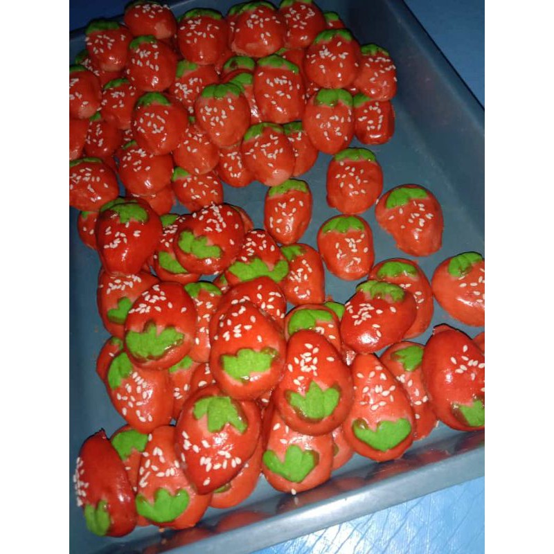 

kue kering lebaran( kue kacang renyah enak dan lezat)