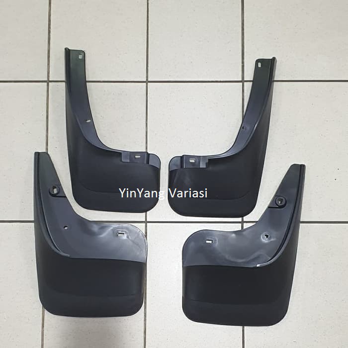 Mud Guard MudGuard Innova Lama 2005 2006 2007 Karpet Lumpur