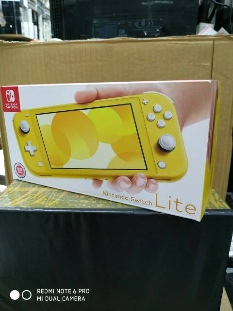 Nintendo Switch Lite Yellow Console