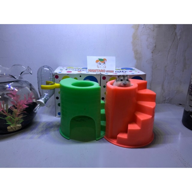 Rumah Hamster model castil plus tempat makan dan botol minum