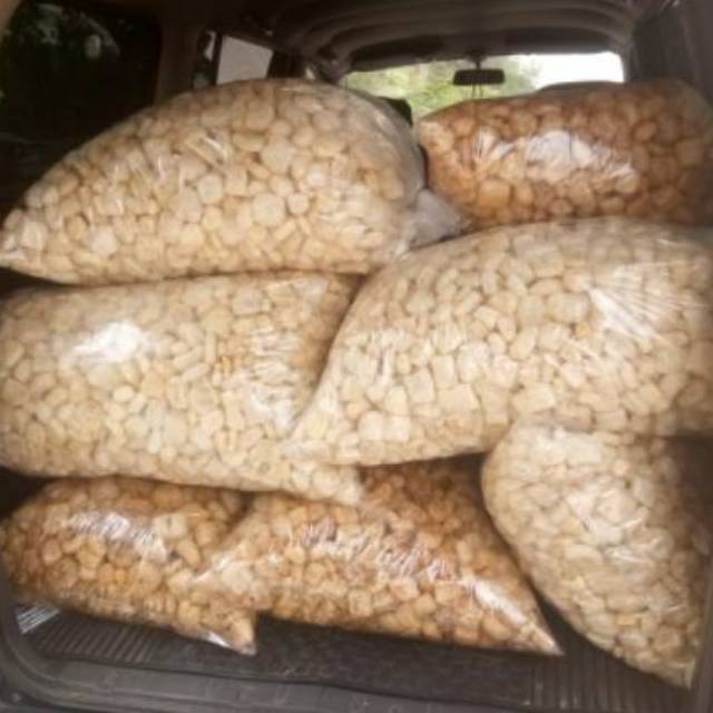 

Kerupuk Kulit Sapi Asli Matang Rasa Asin Gurih 250 gr - Krupuk Rambak - Dorokdok - Krecek - cungur