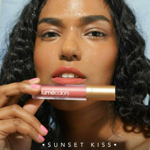 Lumecolors SUNSET KISS VELVET LIP &amp; CHEEK MOUSSE 3 IN 1 by CHRISTINA LIE BPOM HALAL lipstick