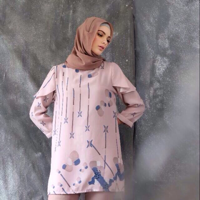 Alma Blouse by vanilla hijab
