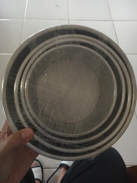 Set 2 Loyang Bulat Press Ukuran 16cm Dan 18cm