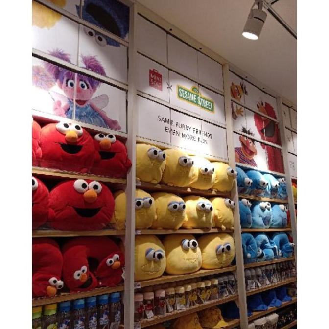 Miniso Sesame Street Boneka bantal Elmo cookie monster *****Terbaru******