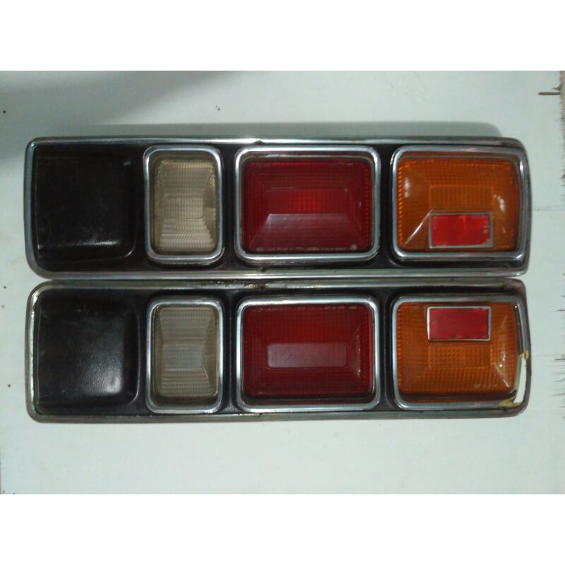 stoplamp belakang mazda 808