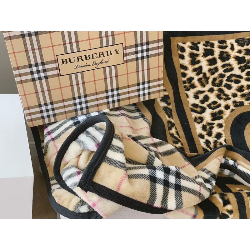 SELIMUT DIOR,LV,GUCCI 150X200 BEST SELLER IMPORT-Blurberry + Box