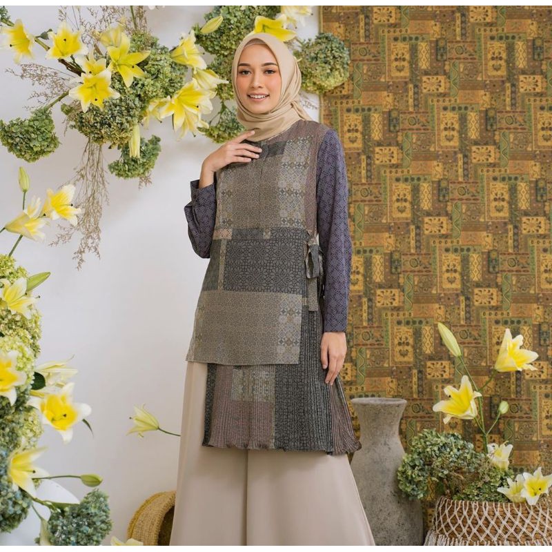 Kenitra Pleats Heaven Lights