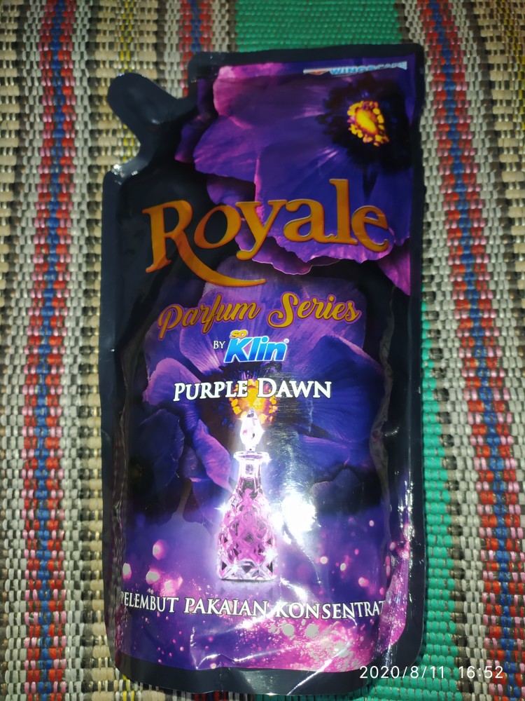 So Klin Pewangi Royale Parfum Series