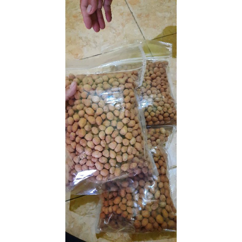 kacang telur 1kg