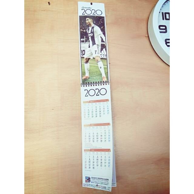 

Kalender Dinding Model Panjang