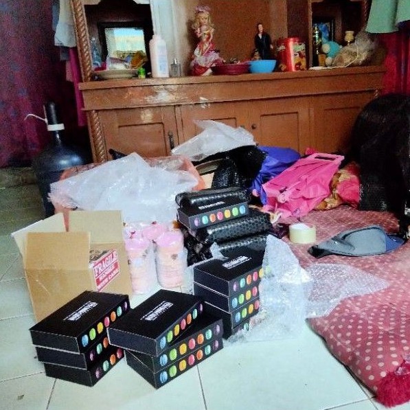 

MACARON BABY ISI (25 PCS ) BONUS BRONCHIPS/ ARUM MANIS