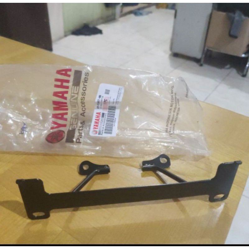 DUDUKAN PLAT NOMOR BYSON KARBU PART ORIGINAL YAMAHA