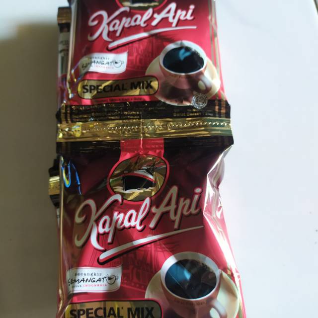 

Kopi kapal api spesial mix 1 renceng