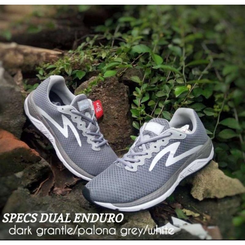 SEPATU RUNNING SPECS DUAL ENDURO DARK GREY WHITE